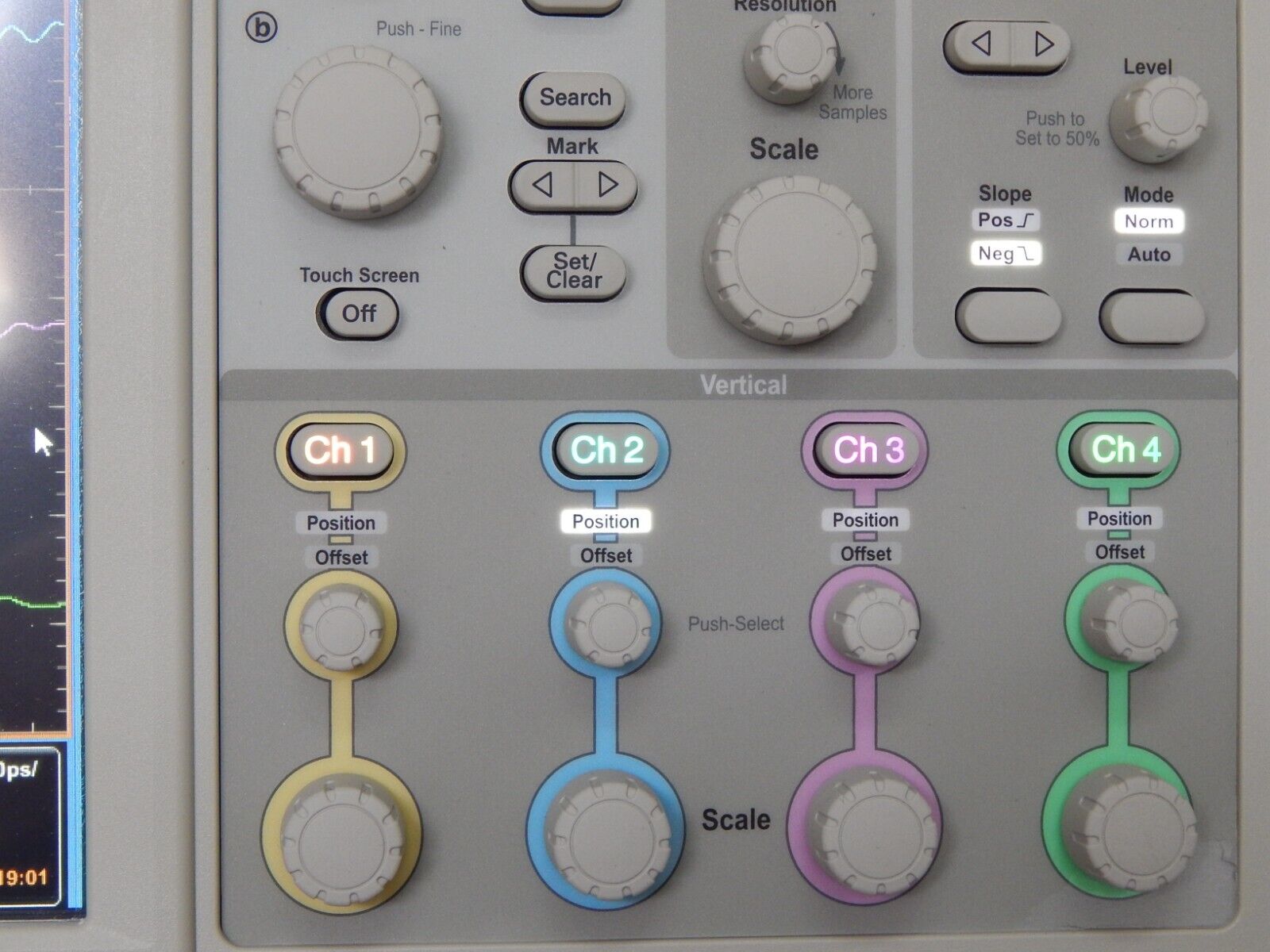 Tektronix MSO73304DX 33GHz, 100Gs/s, 4+16 Ch., mso oscilloscope,CAL,WIN7, NIST Tektronix MSO73304DX 33GHz, 100Gs/s, 4+16 Ch., mso oscilloscope,CAL,WIN7, NIST